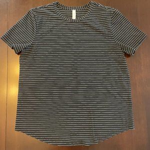 Lululemon Love Crewneck T-Shirt Black and White Stripped Size 10